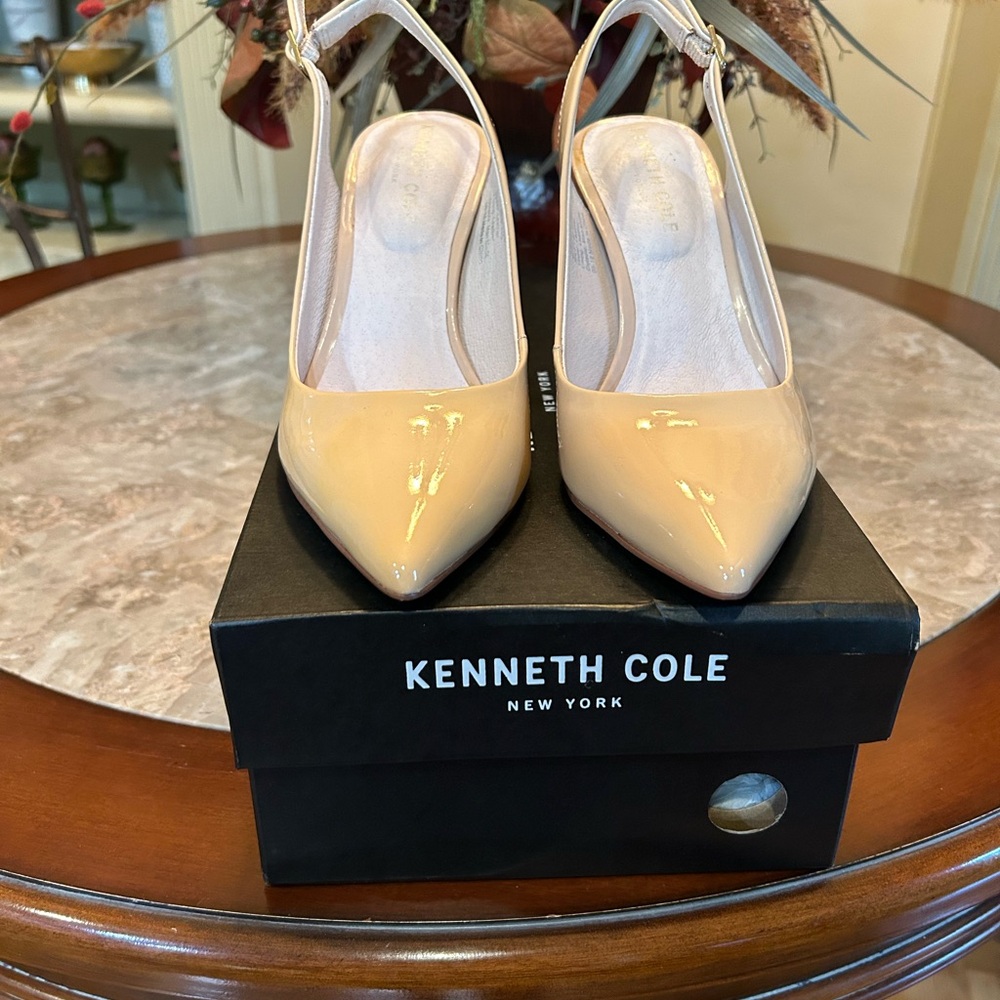 New Kenneth Cole Riley 85 Sling Pump Size 6